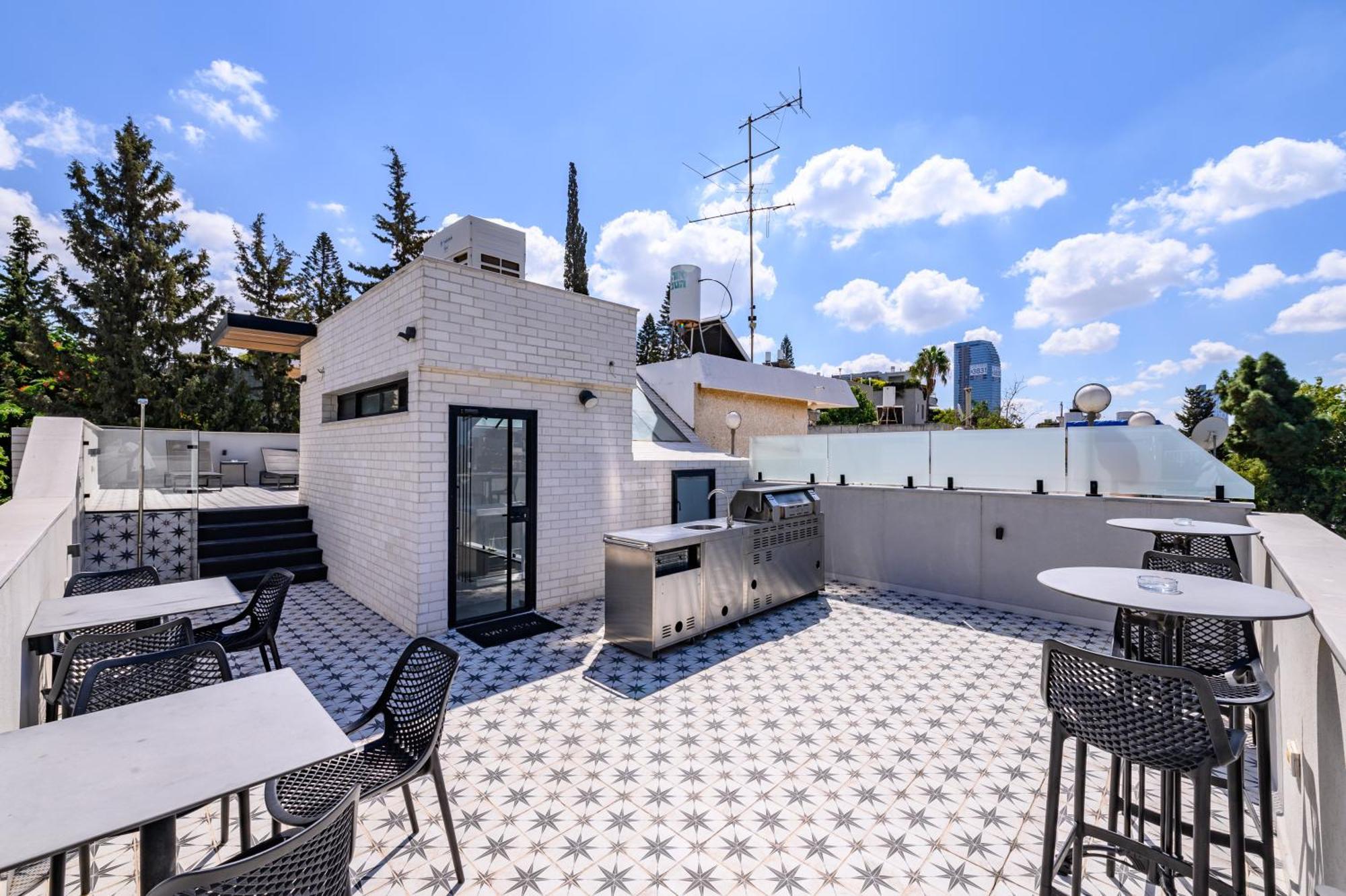 Rokah Luxury Villa At Ramat Hahayal Тель-Авів Екстер'єр фото